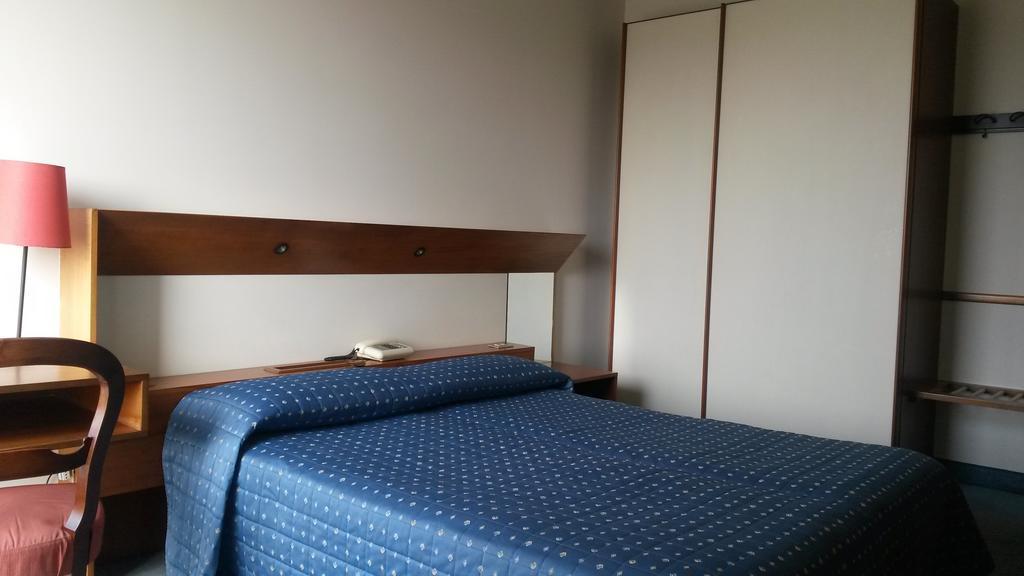 Cravero Rooms Caltignaga Стая снимка