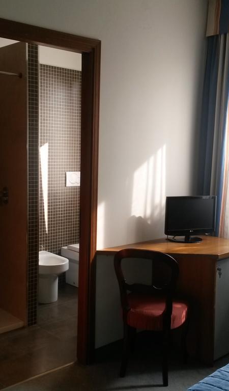 Cravero Rooms Caltignaga Стая снимка