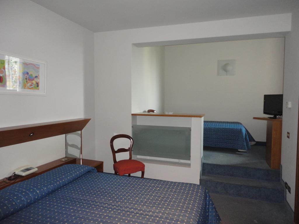 Cravero Rooms Caltignaga Стая снимка